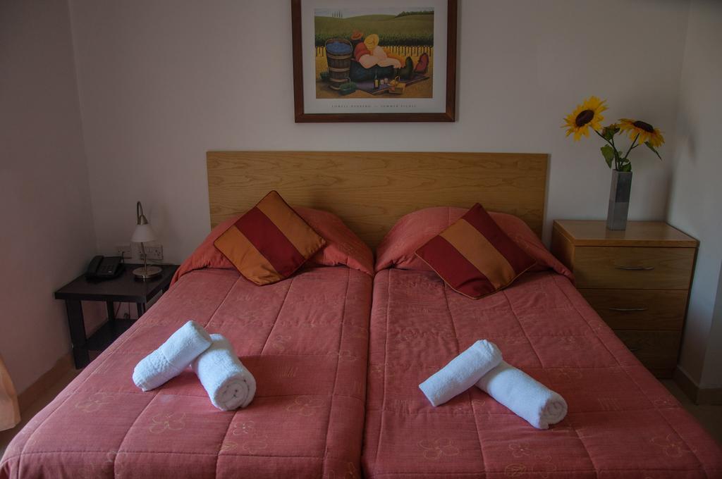Club Salina Wharf Aparthotel Qawra Cameră foto