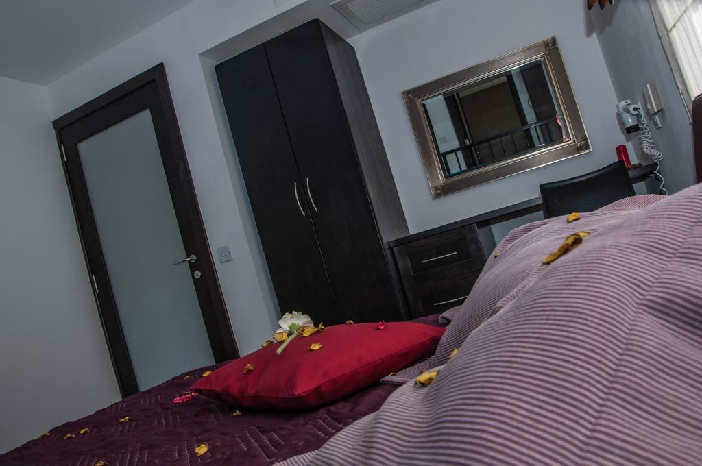 Club Salina Wharf Aparthotel Qawra Cameră foto