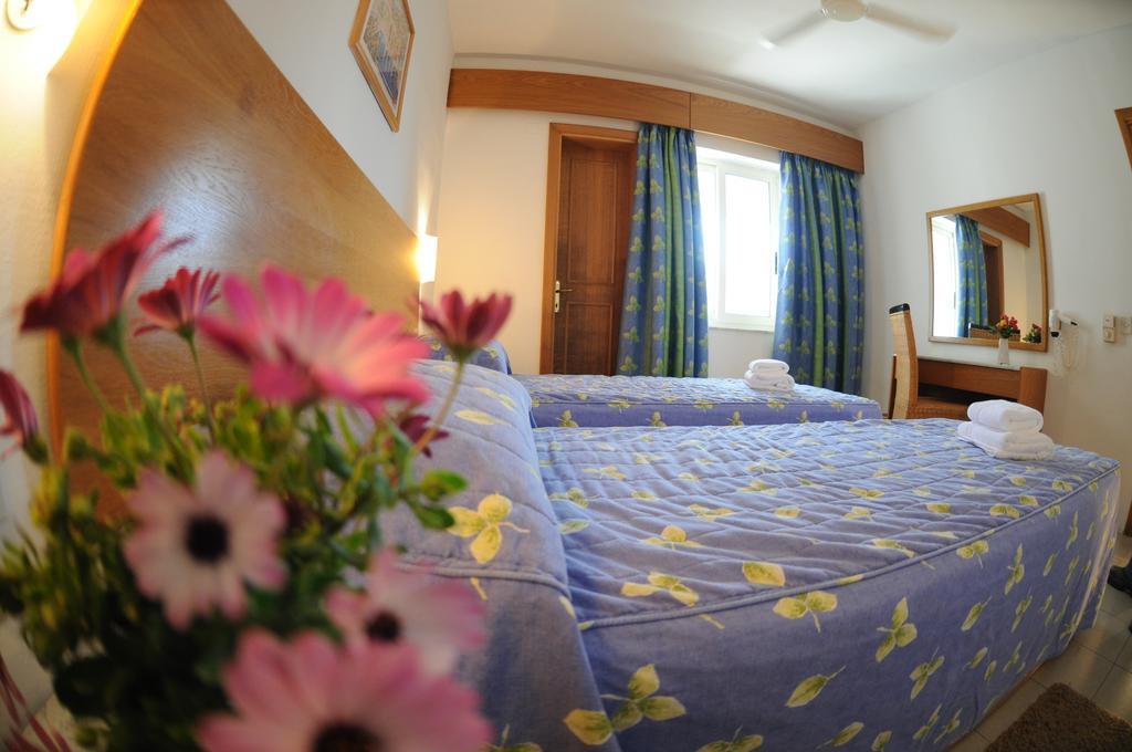 Club Salina Wharf Aparthotel Qawra Cameră foto